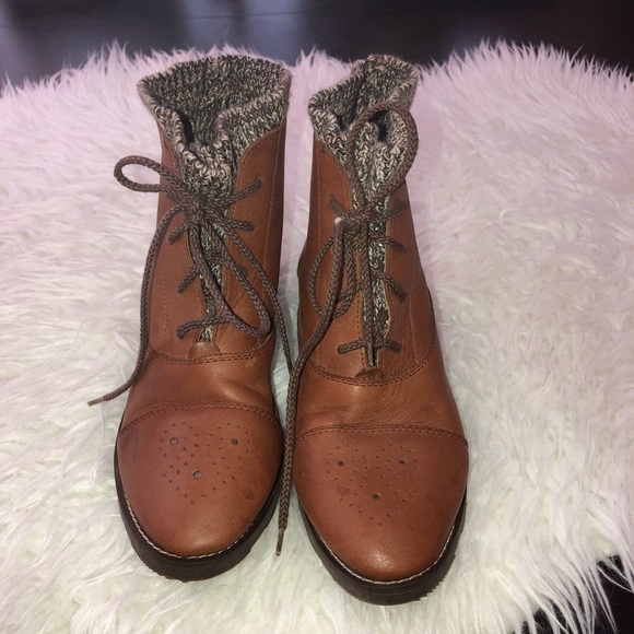 Vintage BROWN LEATHER Ankle Knit Sock Boots Sz 6 - Picture 1 of 8